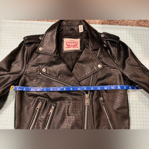 Levi’s black croc faux leather moto jacket - Picture 13 of 15